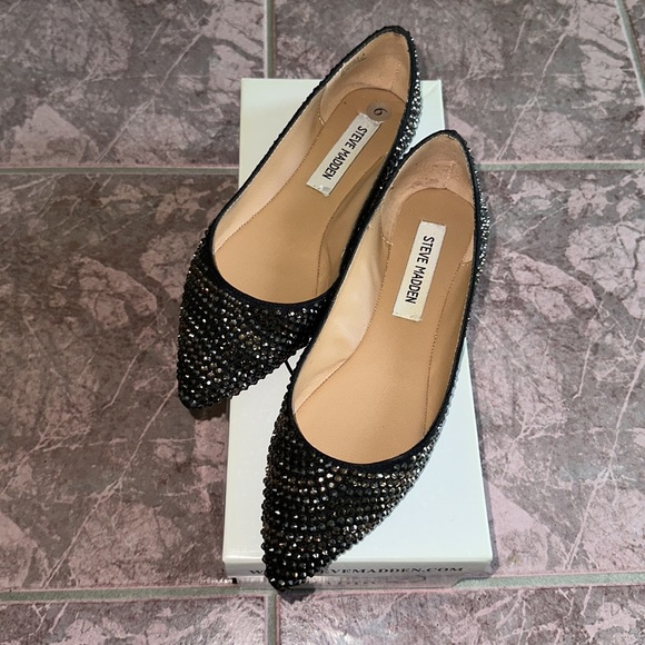 Steve Madden black flats multi rhinestone shoes - Picture 4 of 5